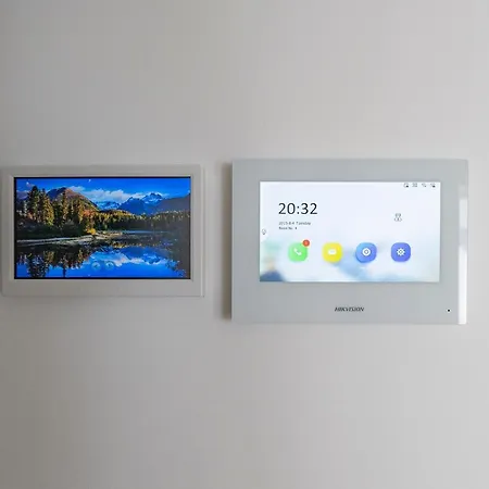 Modern Old Town Apartment